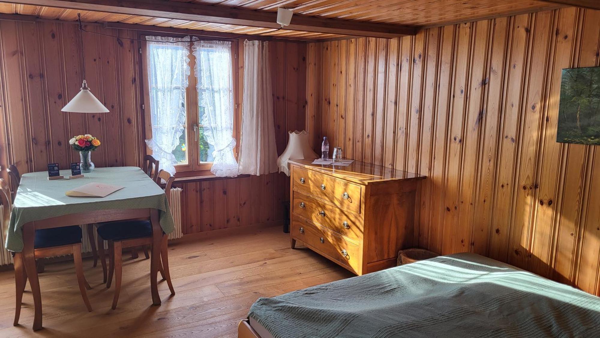 Auszeit Bed and Breakfast Wattenwil Εξωτερικό φωτογραφία